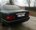 Синій Мерседес Е-Клас, об'ємом двигуна 2 л та пробігом 250 тис. км за 2250 $, фото 7 на Automoto.ua