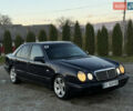 Мерседес Е-Класс 1998 в Черновцах на Automoto.ua Синий Мерседес Е-Класс, объемом двигателя 2 л и пробегом 300 тыс. км за 2750 $, фото 3 на Automoto.ua