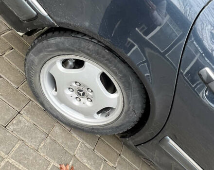 Синий Мерседес Е-Класс, объемом двигателя 2 л и пробегом 200 тыс. км за 3600 $, фото 20 на Automoto.ua