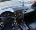 Мерседес Е-Класс 1998 в Черновцах на Automoto.ua Синий Мерседес Е-Класс, объемом двигателя 2 л и пробегом 300 тыс. км за 2750 $, фото 10 на Automoto.ua