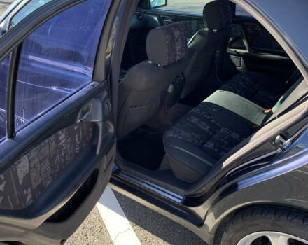 Синий Мерседес Е-Класс, объемом двигателя 2.4 л и пробегом 234 тыс. км за 3500 $, фото 19 на Automoto.ua