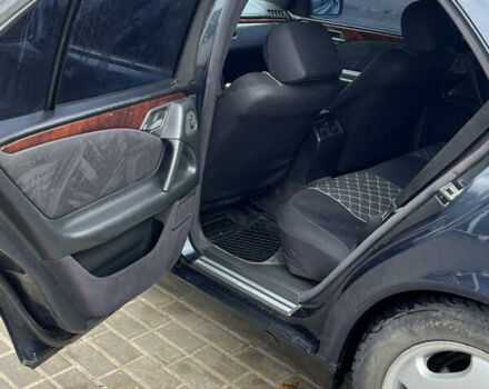 Синий Мерседес Е-Класс, объемом двигателя 2 л и пробегом 200 тыс. км за 3600 $, фото 15 на Automoto.ua