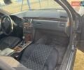 Синий Мерседес Е-Класс, объемом двигателя 2 л и пробегом 387 тыс. км за 2100 $, фото 5 на Automoto.ua