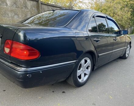 Мерседес Е-Класс 1998 в Овидиополе на Automoto.ua Синий Мерседес Е-Класс, объемом двигателя 2.4 л и пробегом 333 тыс. км за 3300 $, фото 6 на Automoto.ua
