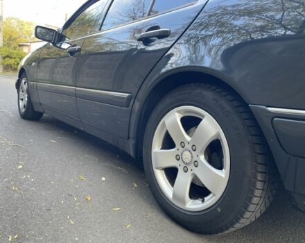 Мерседес Е-Класс 1998 в Овидиополе на Automoto.ua Синий Мерседес Е-Класс, объемом двигателя 2.4 л и пробегом 333 тыс. км за 3300 $, фото 10 на Automoto.ua