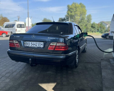 Синій Мерседес Е-Клас, об'ємом двигуна 2.8 л та пробігом 381 тис. км за 3300 $, фото 5 на Automoto.ua
