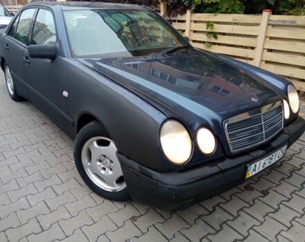 Синій Мерседес Е-Клас, об'ємом двигуна 0 л та пробігом 333 тис. км за 2399 $, фото 1 на Automoto.ua