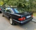 Мерседес Е-Класс 1998 в Одессе на Automoto.ua Синий Мерседес Е-Класс, объемом двигателя 2.8 л и пробегом 273 тыс. км за 2750 $, фото 2 на Automoto.ua