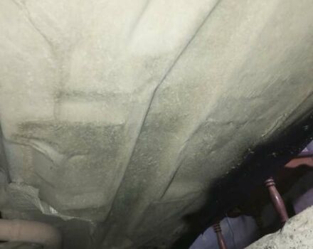 Синій Мерседес Е-Клас, об'ємом двигуна 2 л та пробігом 250 тис. км за 2250 $, фото 11 на Automoto.ua