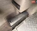 Синий Мерседес Е-Класс, объемом двигателя 3.2 л и пробегом 332 тыс. км за 5500 $, фото 56 на Automoto.ua