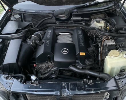 Синій Мерседес Е-Клас, об'ємом двигуна 2.8 л та пробігом 381 тис. км за 3300 $, фото 16 на Automoto.ua