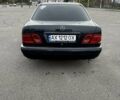 Мерседес Е-Класс 1998 в Харькове на Automoto.ua Синий Мерседес Е-Класс, объемом двигателя 2.5 л и пробегом 225 тыс. км за 3900 $, фото 16 на Automoto.ua