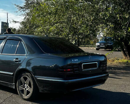 Синій Мерседес Е-Клас, об'ємом двигуна 3.23 л та пробігом 438 тис. км за 3999 $, фото 12 на Automoto.ua
