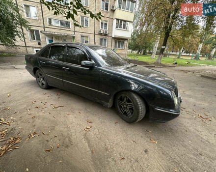 Синій Мерседес Е-Клас, об'ємом двигуна 3.23 л та пробігом 438 тис. км за 5500 $, фото 4 на Automoto.ua