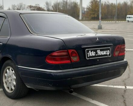 Синий Мерседес Е-Класс, объемом двигателя 0 л и пробегом 500 тыс. км за 2200 $, фото 4 на Automoto.ua