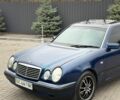 Синий Мерседес Е-Класс, объемом двигателя 2 л и пробегом 400 тыс. км за 3800 $, фото 1 на Automoto.ua