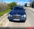 Синий Мерседес Е-Класс, объемом двигателя 2.2 л и пробегом 315 тыс. км за 2350 $, фото 1 на Automoto.ua