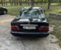 Синий Мерседес Е-Класс, объемом двигателя 2.4 л и пробегом 313 тыс. км за 3900 $, фото 3 на Automoto.ua