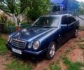 Синій Мерседес Е-Клас, об'ємом двигуна 2.2 л та пробігом 200 тис. км за 4000 $, фото 1 на Automoto.ua