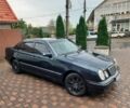 Синий Мерседес Е-Класс, объемом двигателя 2 л и пробегом 300 тыс. км за 4300 $, фото 3 на Automoto.ua