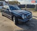 Мерседес Е-Класс 1999 в Стрые на Automoto.ua Синий Мерседес Е-Класс, объемом двигателя 3 л и пробегом 325 тыс. км за 2300 $, фото 22 на Automoto.ua
