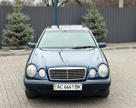 Синій Мерседес Е-Клас, об'ємом двигуна 2 л та пробігом 400 тис. км за 3800 $, фото 4 на Automoto.ua