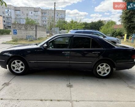 Мерседес Е-Класс 1999 в Синельниковом на Automoto.ua Синий Мерседес Е-Класс, объемом двигателя 2.7 л и пробегом 496 тыс. км за 3300 $, фото 8 на Automoto.ua