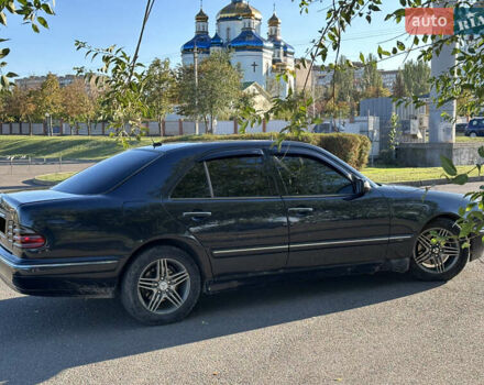 Синій Мерседес Е-Клас, об'ємом двигуна 3.23 л та пробігом 438 тис. км за 3999 $, фото 18 на Automoto.ua