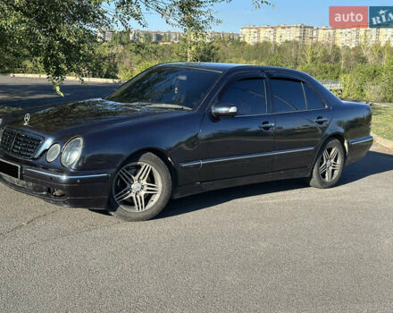 Синій Мерседес Е-Клас, об'ємом двигуна 3.23 л та пробігом 438 тис. км за 3999 $, фото 8 на Automoto.ua