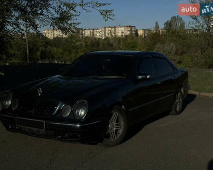 Синій Мерседес Е-Клас, об'ємом двигуна 3.23 л та пробігом 438 тис. км за 3999 $, фото 4 на Automoto.ua