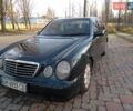 Синий Мерседес Е-Класс, объемом двигателя 2 л и пробегом 480 тыс. км за 3700 $, фото 3 на Automoto.ua