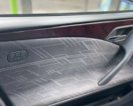 Синий Мерседес Е-Класс, объемом двигателя 2.2 л и пробегом 314 тыс. км за 4999 $, фото 16 на Automoto.ua