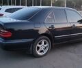 Синий Мерседес Е-Класс, объемом двигателя 2.4 л и пробегом 310 тыс. км за 4300 $, фото 3 на Automoto.ua
