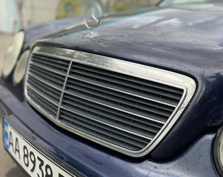 Синий Мерседес Е-Класс, объемом двигателя 2.2 л и пробегом 314 тыс. км за 4999 $, фото 11 на Automoto.ua