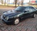 Синий Мерседес Е-Класс, объемом двигателя 2 л и пробегом 480 тыс. км за 3700 $, фото 6 на Automoto.ua