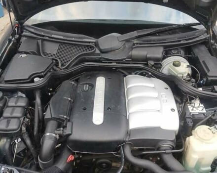 Синий Мерседес Е-Класс, объемом двигателя 2.1 л и пробегом 400 тыс. км за 5150 $, фото 12 на Automoto.ua