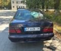 Синий Мерседес Е-Класс, объемом двигателя 2 л и пробегом 385 тыс. км за 3313 $, фото 11 на Automoto.ua