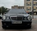 Синий Мерседес Е-Класс, объемом двигателя 3.2 л и пробегом 460 тыс. км за 2992 $, фото 1 на Automoto.ua