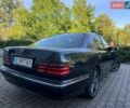 Синий Мерседес Е-Класс, объемом двигателя 2.2 л и пробегом 342 тыс. км за 3999 $, фото 1 на Automoto.ua
