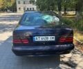 Синий Мерседес Е-Класс, объемом двигателя 2 л и пробегом 385 тыс. км за 3313 $, фото 13 на Automoto.ua