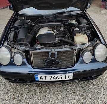 Синій Мерседес Е-Клас, об'ємом двигуна 2 л та пробігом 300 тис. км за 4700 $, фото 23 на Automoto.ua