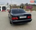 Синий Мерседес Е-Класс, объемом двигателя 3.2 л и пробегом 380 тыс. км за 3700 $, фото 9 на Automoto.ua