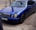 Синий Мерседес Е-Класс, объемом двигателя 2.4 л и пробегом 280 тыс. км за 4500 $, фото 1 на Automoto.ua