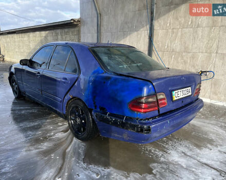 Синій Мерседес Е-Клас, об'ємом двигуна 2.2 л та пробігом 400 тис. км за 1200 $, фото 6 на Automoto.ua