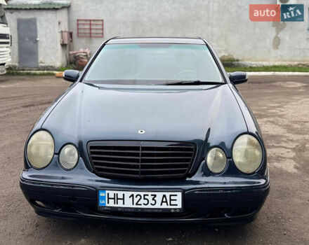 Синий Мерседес Е-Класс, объемом двигателя 2.15 л и пробегом 400 тыс. км за 3700 $, фото 5 на Automoto.ua