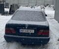 Синий Мерседес Е-Класс, объемом двигателя 2 л и пробегом 408 тыс. км за 3000 $, фото 7 на Automoto.ua