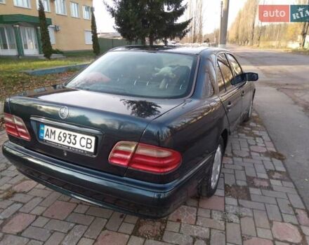 Синий Мерседес Е-Класс, объемом двигателя 2 л и пробегом 480 тыс. км за 3700 $, фото 2 на Automoto.ua