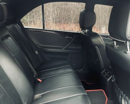 Синий Мерседес Е-Класс, объемом двигателя 2.4 л и пробегом 370 тыс. км за 3700 $, фото 6 на Automoto.ua