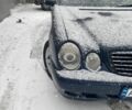 Синий Мерседес Е-Класс, объемом двигателя 2 л и пробегом 408 тыс. км за 3000 $, фото 1 на Automoto.ua