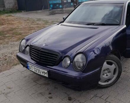 Синий Мерседес Е-Класс, объемом двигателя 2 л и пробегом 360 тыс. км за 3400 $, фото 2 на Automoto.ua